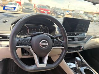 2024 Nissan Altima SL FWD - Interior Steering Wheel With Keys Image